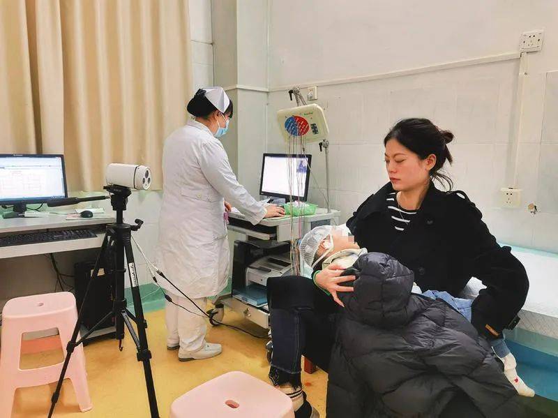 府谷最新妇幼保健院24小时免费咨询方法分析(最方便真实的府谷厦门妇幼保健院24小时免费咨询方法)
